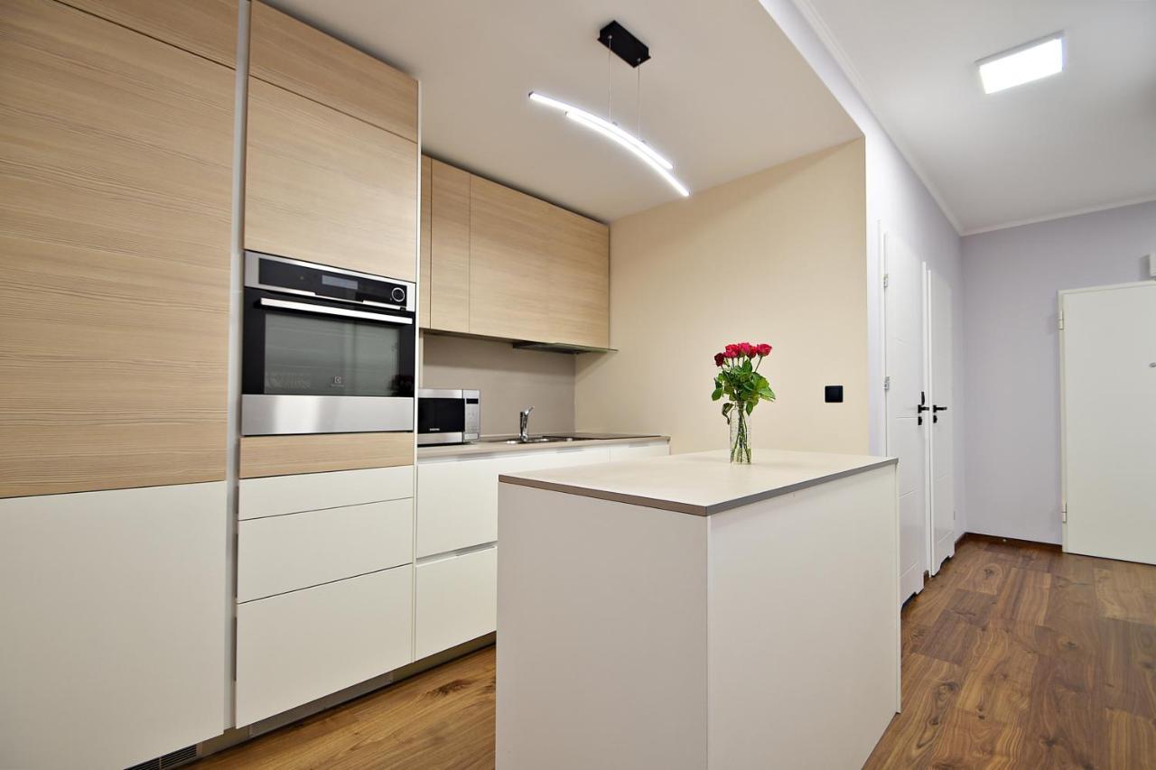 Wola Apartment Varsovia Exterior foto
